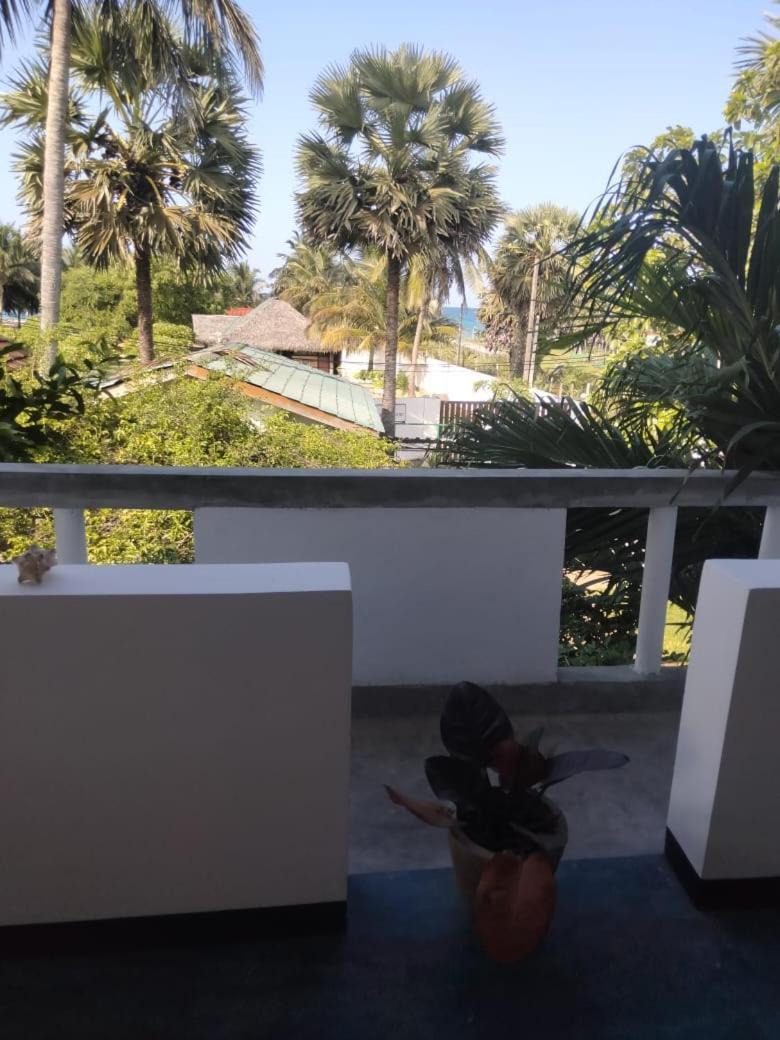 Bella Nilaveli Beach Quarto foto